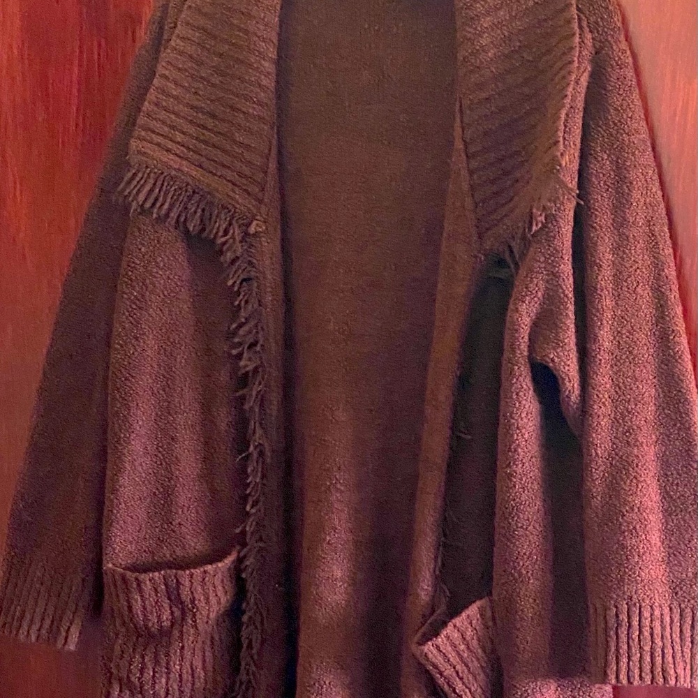 Mid length brown sweater with fringe
